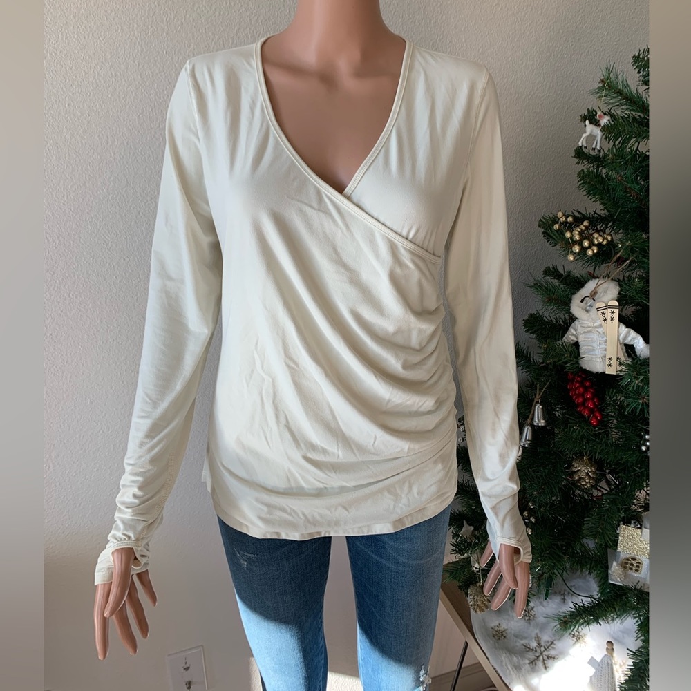 Lululemon “dancer” top